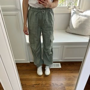 Abercrombie & Fitch Cargo Pants, Size XS